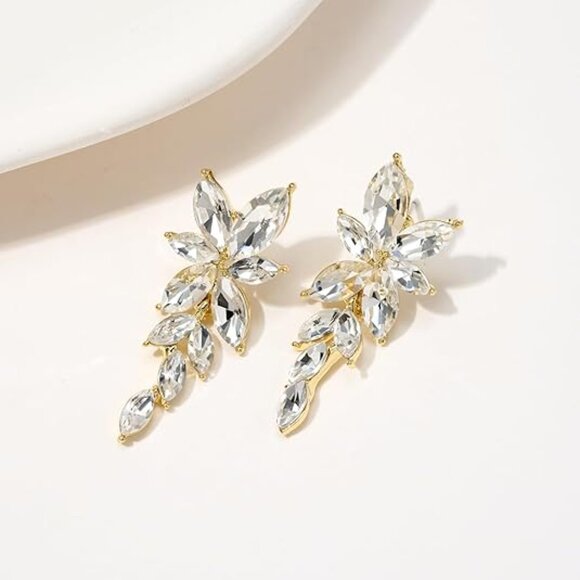 Neiman Marcus Rhinestone Drop Marquise Cubic Zirconia Bridal Earrings - Picture 4 of 4